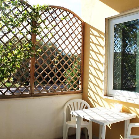 La Smeralda - Boutique Rooms And Breakfast Golfo Aranci Exteriör bild
