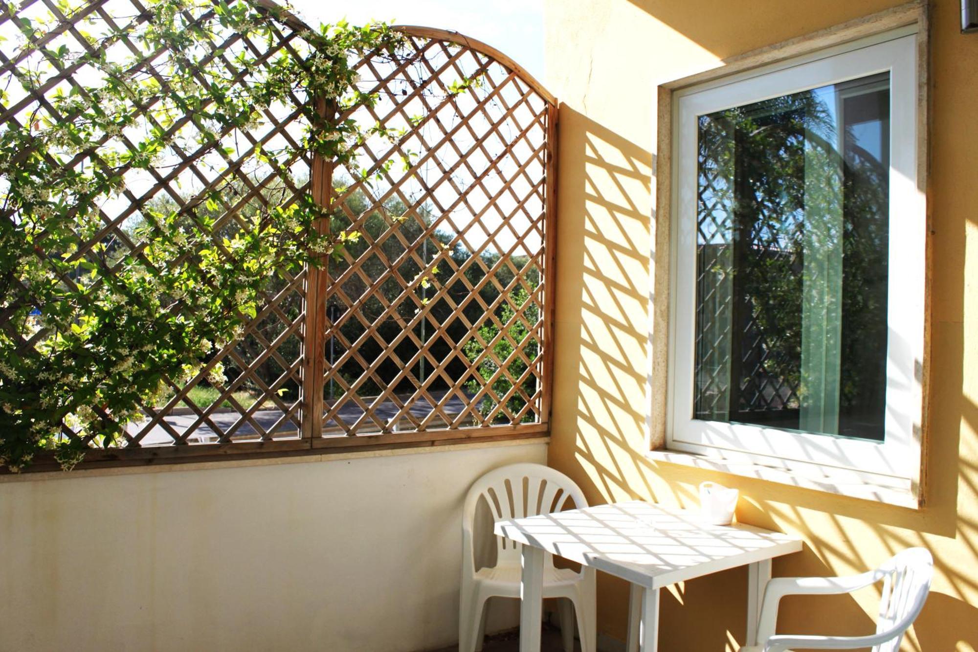 La Smeralda - Boutique Rooms And Breakfast Golfo Aranci Exteriör bild