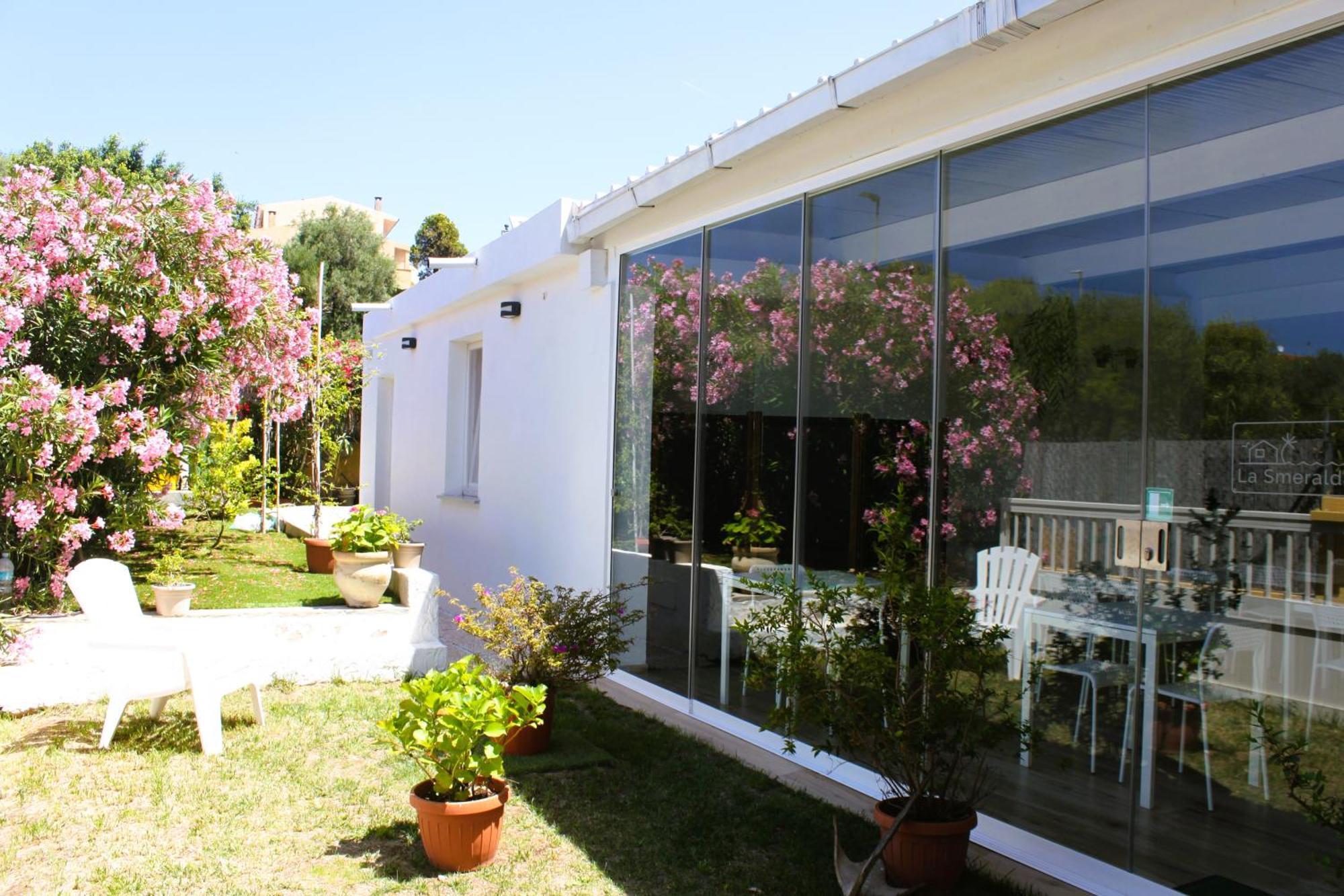 La Smeralda - Boutique Rooms And Breakfast Golfo Aranci Exteriör bild